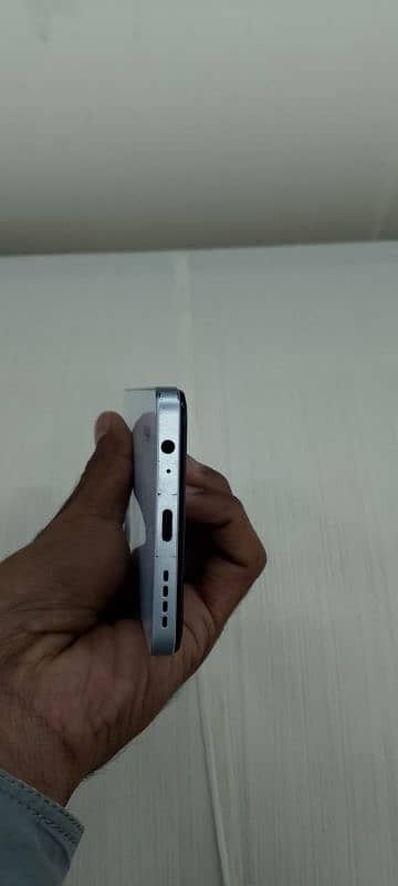 infinix hot 30 (8/128) 4