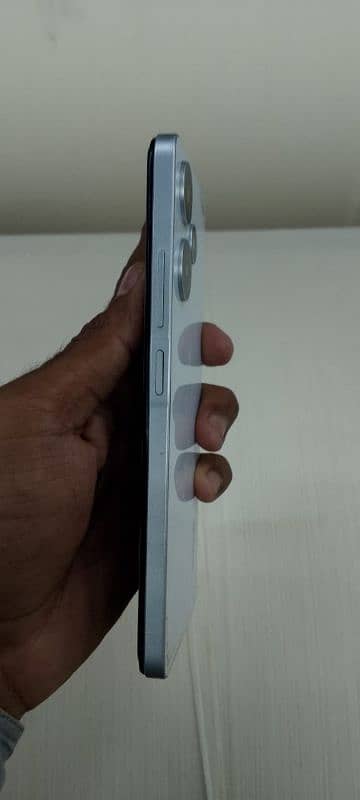 infinix hot 30 (8/128) 5