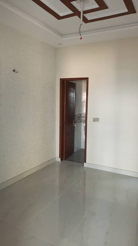 5 Marla full house available for rent in Izmir town 1