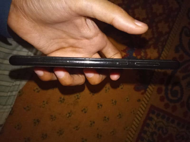 Motorola One 3