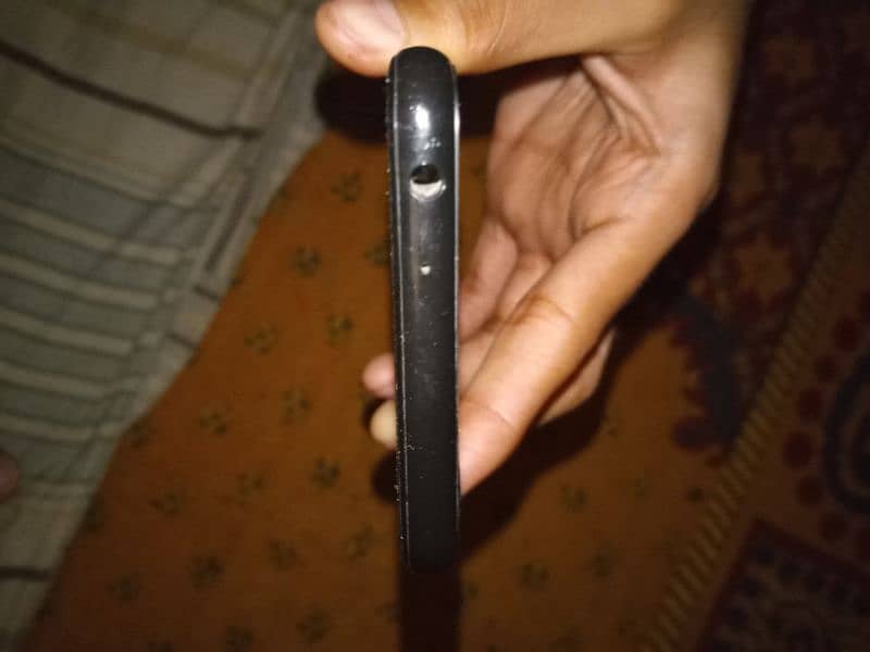 Motorola One 5