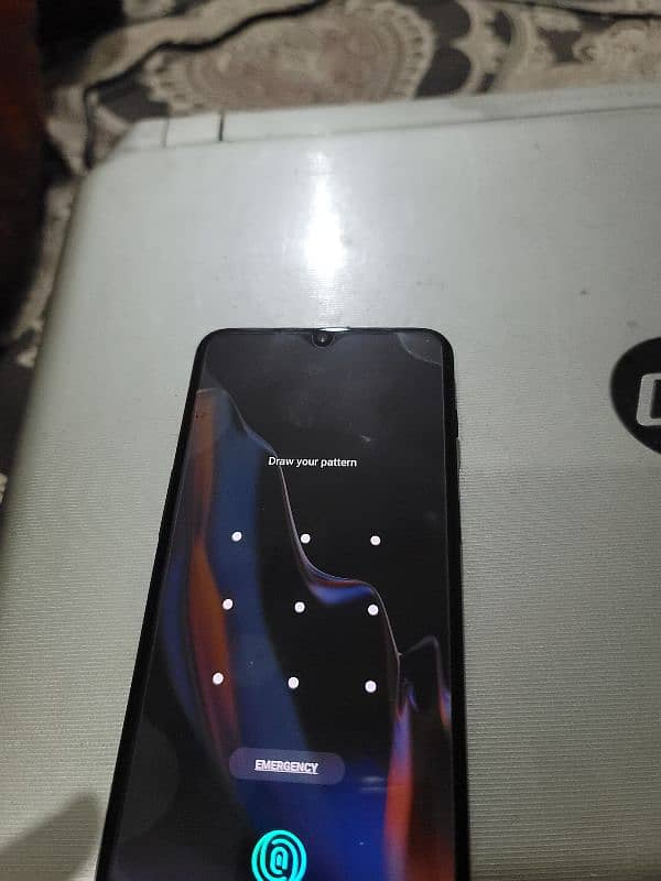 one plus 6T dual sim 8/128 0