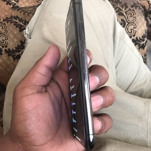 iPhone X 64 gb 1