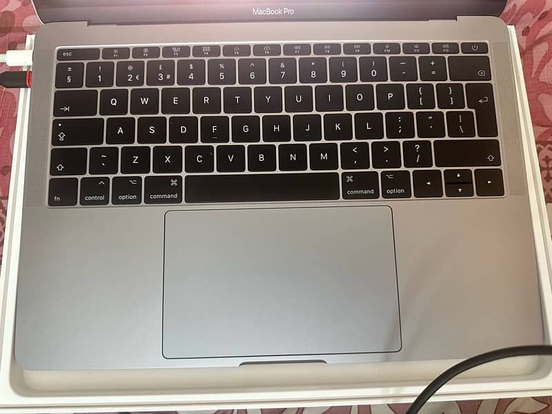 MacBook Pro 2017 Just Like Brand New 8