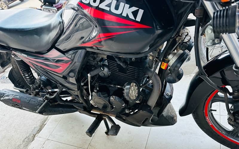 Suzuki GR-150cc 11