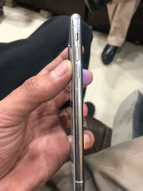 iphone X 256gb PTA proved with box 0