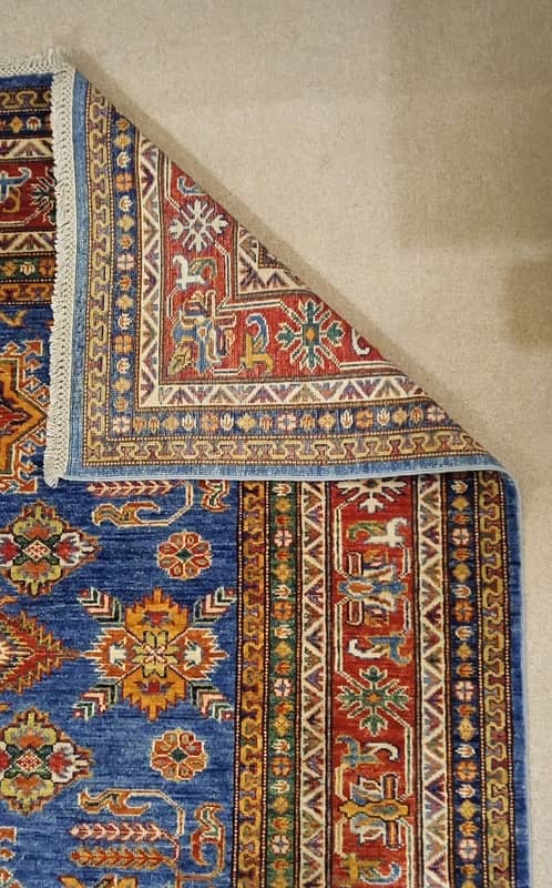 carpet / luxury/ Turkish / afghani / centre piece / kilim /rug 17