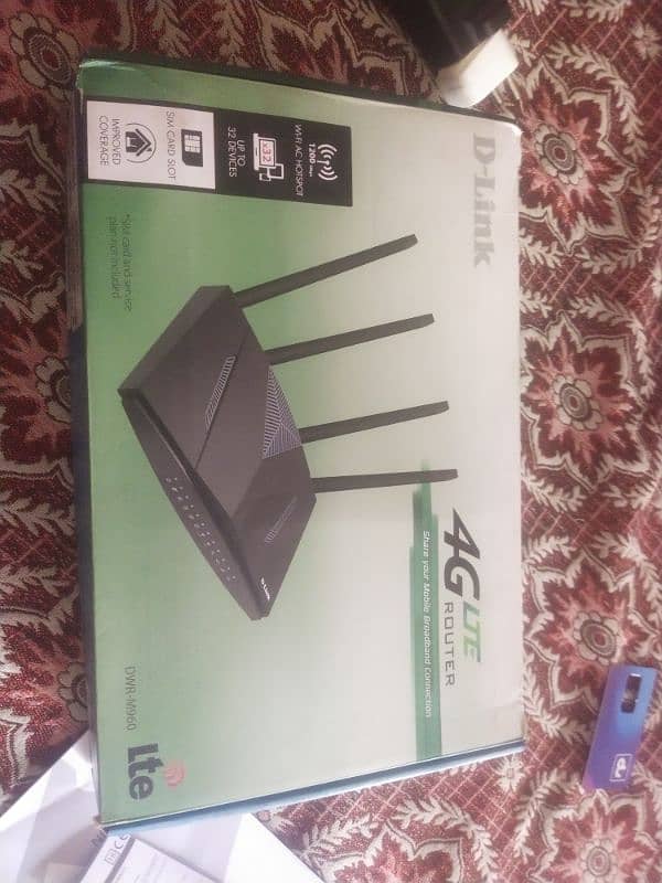 D-Link DWR-M960 4G Dual Band Router 2.4ghz & 5ghz 1