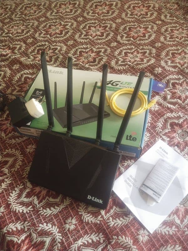 D-Link DWR-M960 4G Dual Band Router 2.4ghz & 5ghz 3