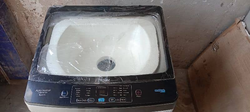 Haire fully Automatic washing machine 15k for sale . 4