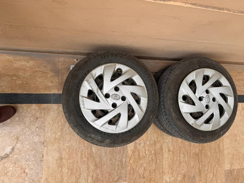 Toyota Aqua Tyres 4