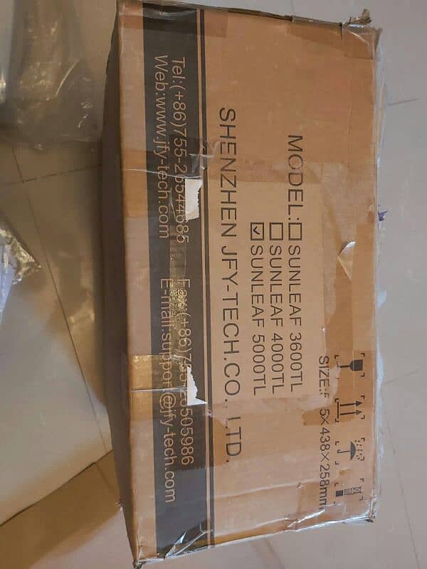 Family moving selling Brand new Solar inverter JFYTL5000 8