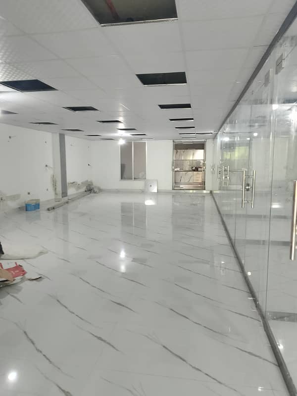 2600sqft hall available in johar town emporium 0