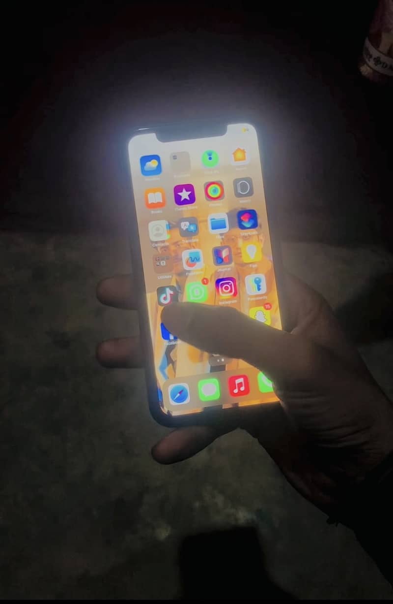 Apple iPhone 11 1