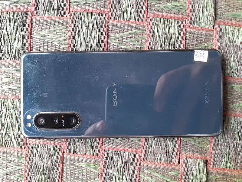 sony Xperia 5 mark 2 10/9 condition 1 green line on screen 0