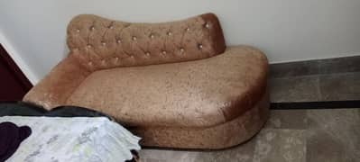 3 seater dewan skin color good condition