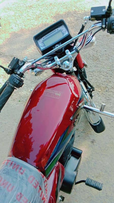 United electric bike 2000 wa condition 10 by 10 5