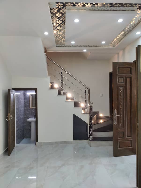 5 Marla Luxury House Available For Sale In  Dream Gardens  Lahore 2