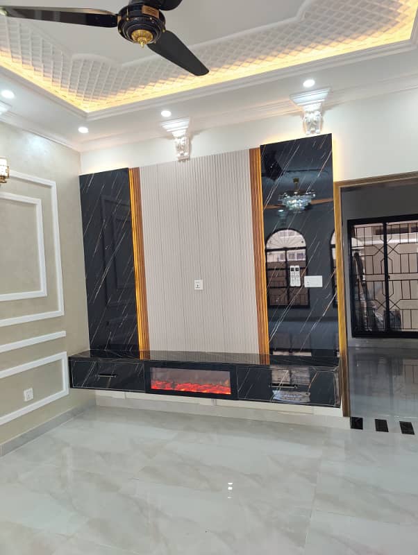 5 Marla Luxury House Available For Sale In  Dream Gardens  Lahore 7