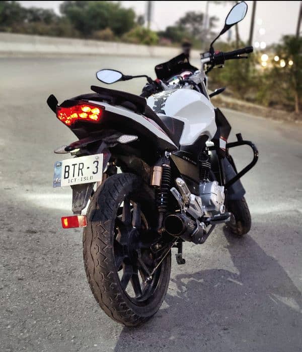 Aprilia / Derbi - Stx 150 3