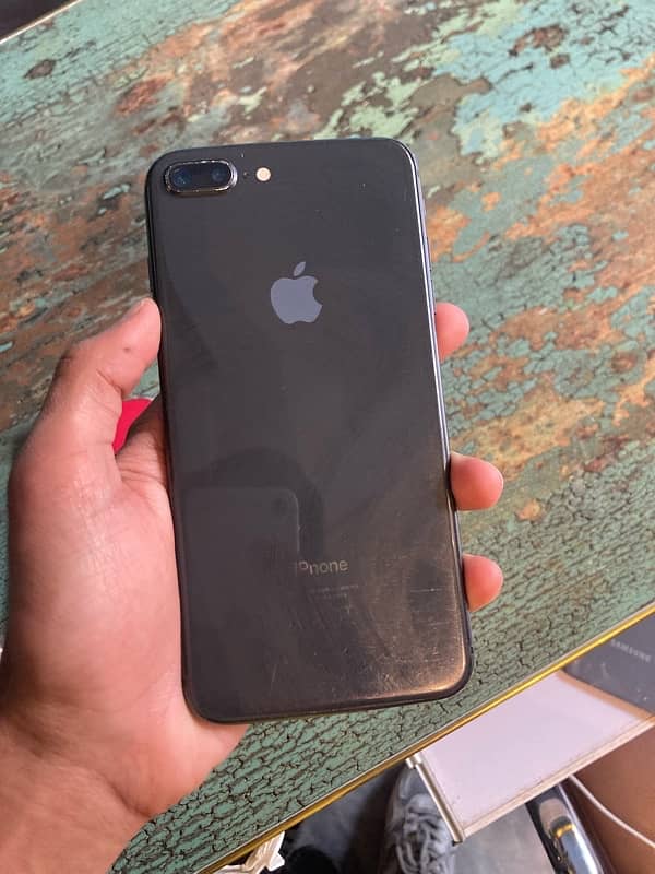 iPhone 8 Plus 64gb pta approved 1