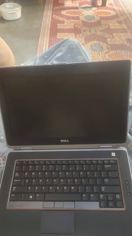 dell laptop 1