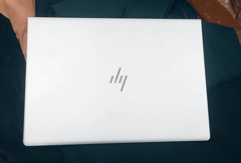 HP ELITEBOOK I5 8TH GENERATION. 1