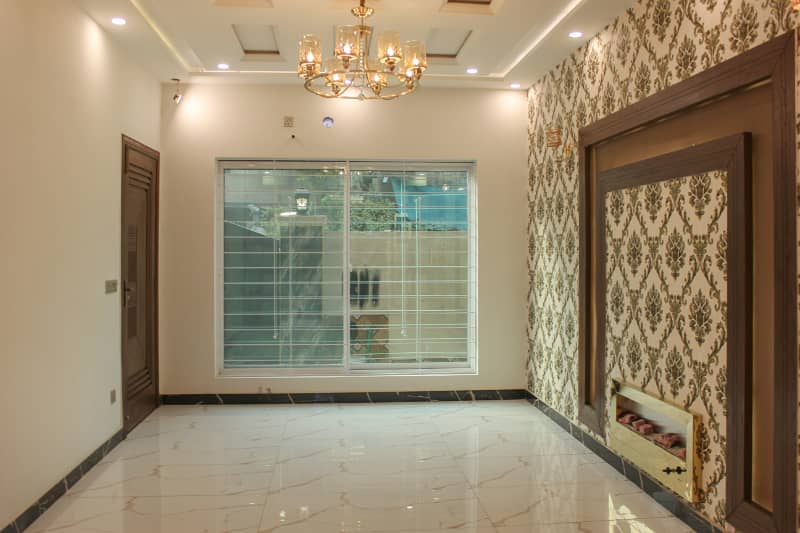 Double Pair Duplex 10 Marla Brand New House For Sale In Johar Town Gas Meter Installed 7