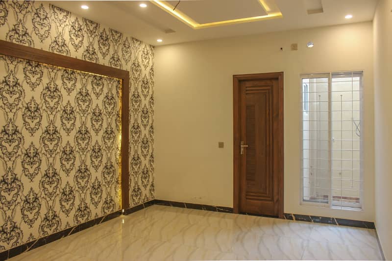 Double Pair Duplex 10 Marla Brand New House For Sale In Johar Town Gas Meter Installed 18