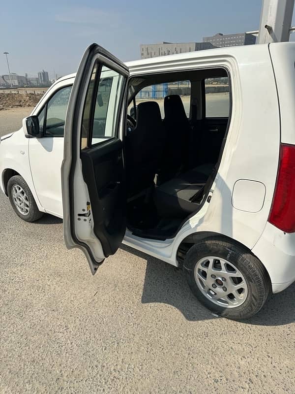 Suzuki Wagon R 2018 5