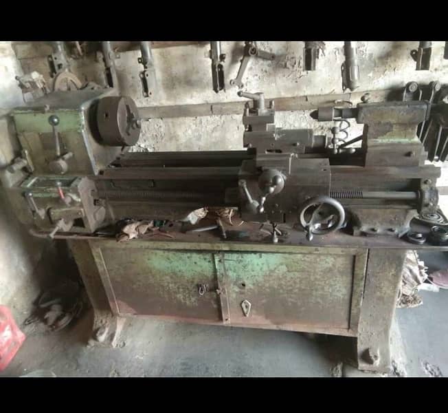 lathe machine 0