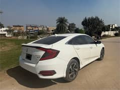 Honda Civic Oriel 2018