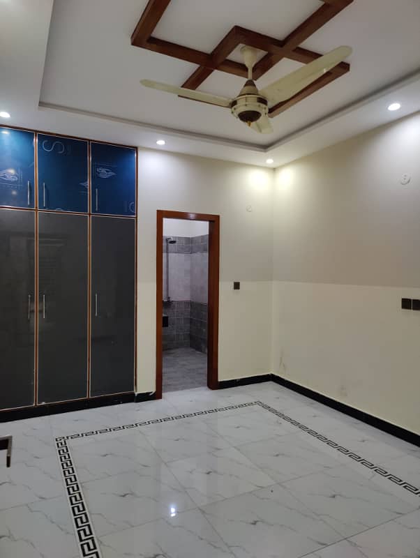 7.32 Marla Facing Park Model House For Sale In Dreams Garden Lahore 7