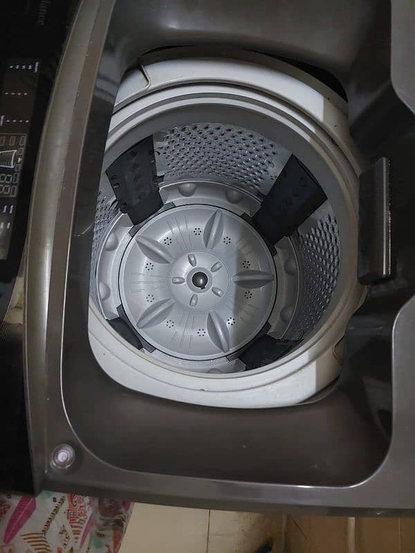 Dawlance fully automatic 14kg washing machine 1