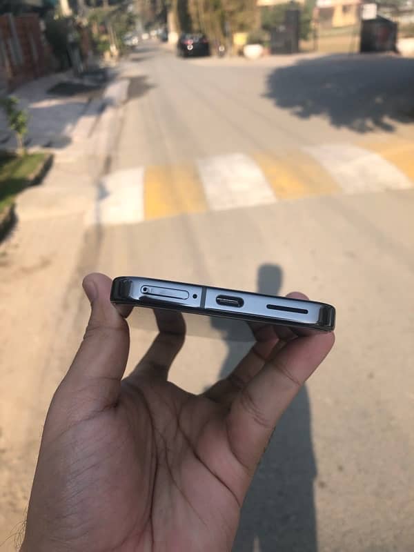 Google Pixel 9 Pro XL Non PTA 3