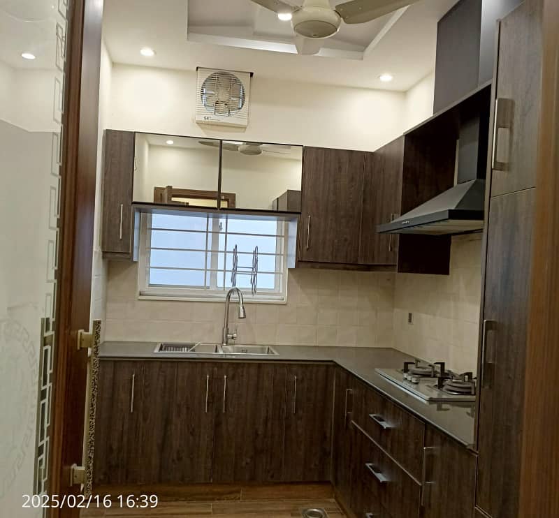 10 Marla brand new upper portion Shershah block for rent 6