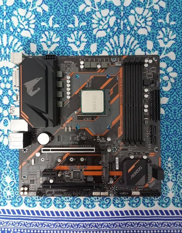 SELLING MY GIGABYTE AORUS ELETE GAMING B-450 WITH RYZEN 5 2600 1