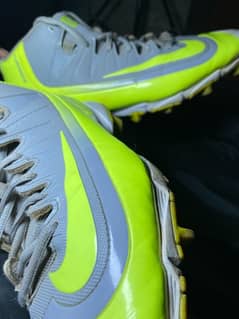 Nike Hurache Football shoes (studes) Slightly used