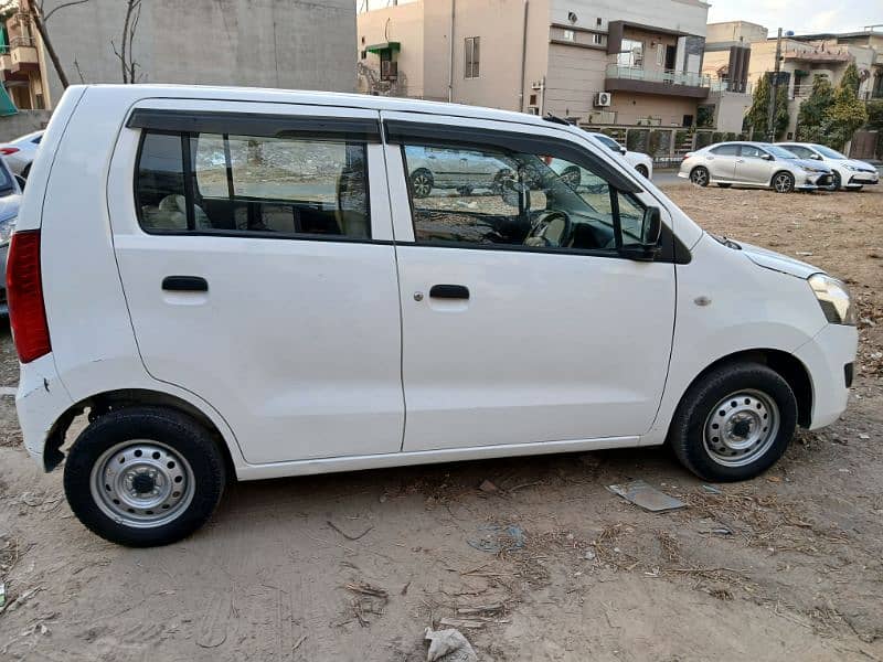 Suzuki Wagon R 2021 totally genuine paint 3