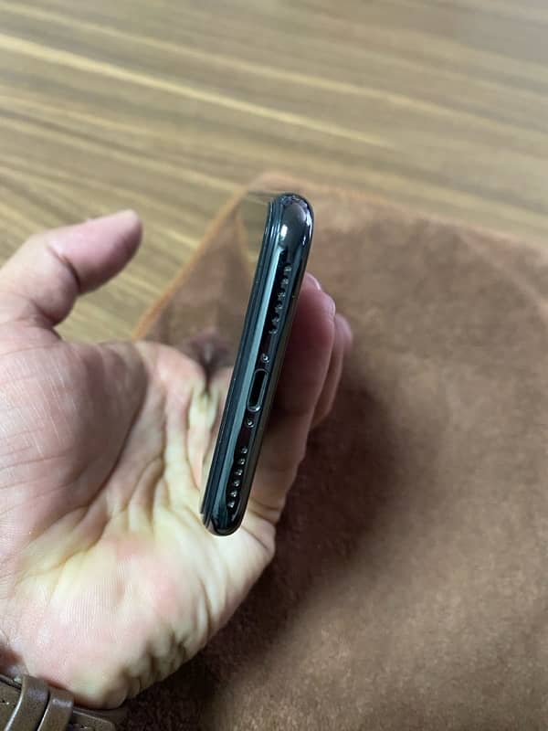 iPhone X 64gb pta 6