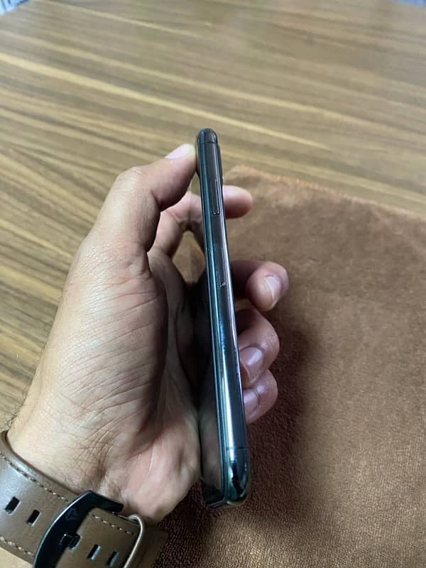 iPhone X 64gb pta 7