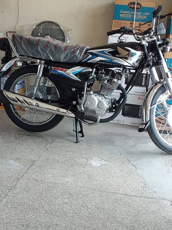 NEW HONDA MOTERCYLE Final price 0