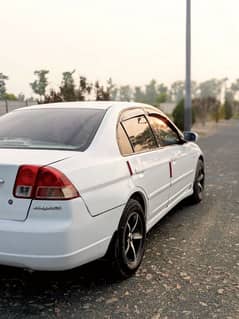 Honda Civic EXi 2005