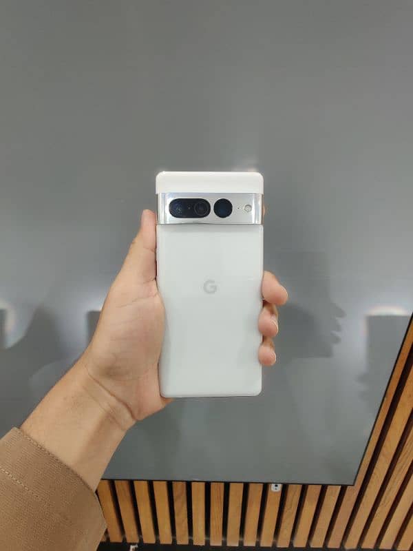 Google pixel 7pro 12/256gb Pta approved 3