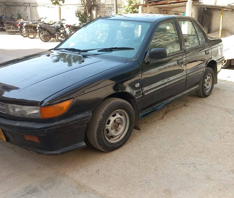 Mitsubishi Lancer 1991 Black 3