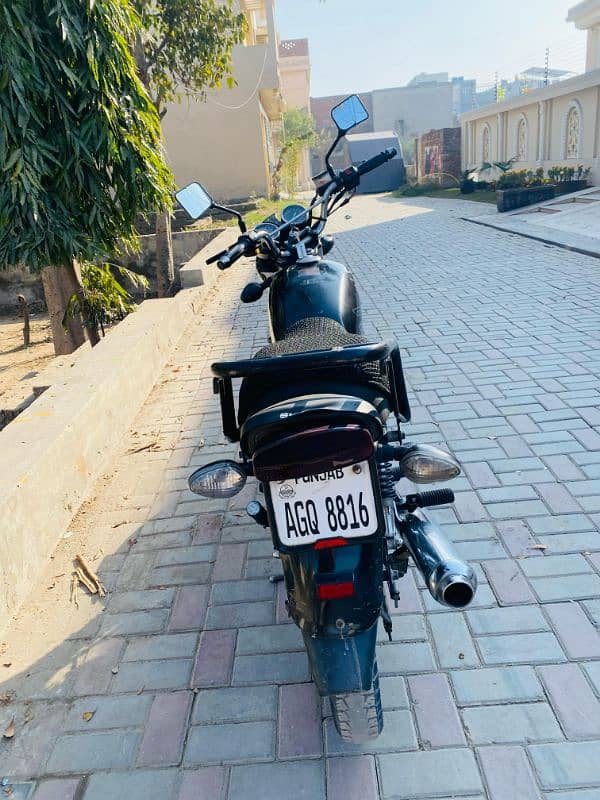 Suzuki GS 150 bike for sale 3