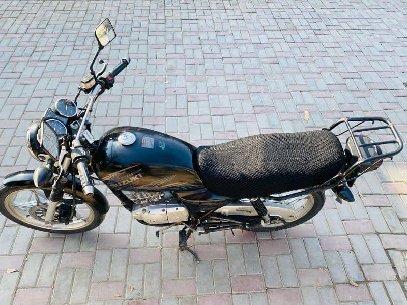 Suzuki GS 150 bike for sale 4