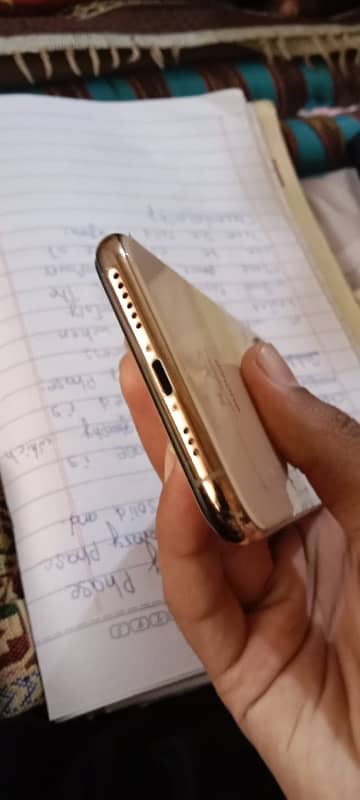 iPhone XS 256gb 7