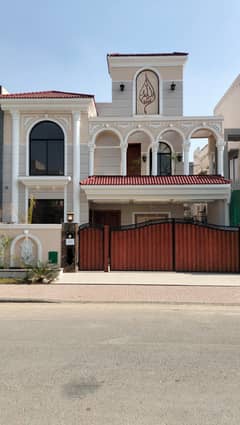 10 Marla Brand New Luxury House For Sale on Prime Location Of Bahria Orchard