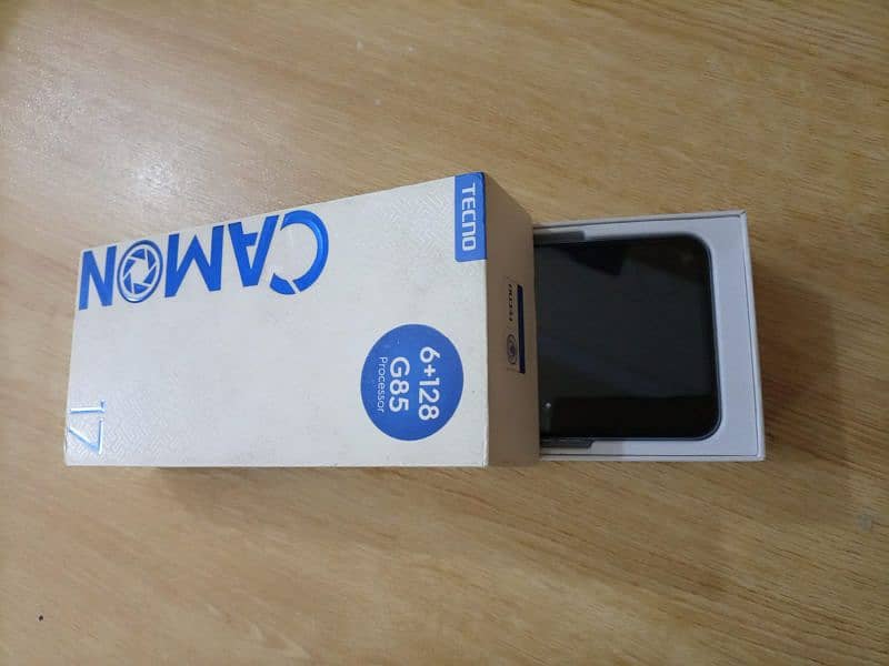 Tecno Camon 17 1